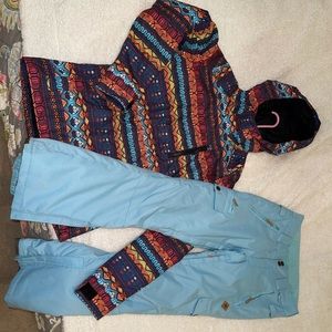 Snow Gear Bundle (snow pants/snow jacket)